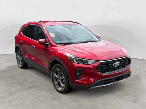 Used 2025 Ford Escape ST-Line Select AWD/4WD image 3