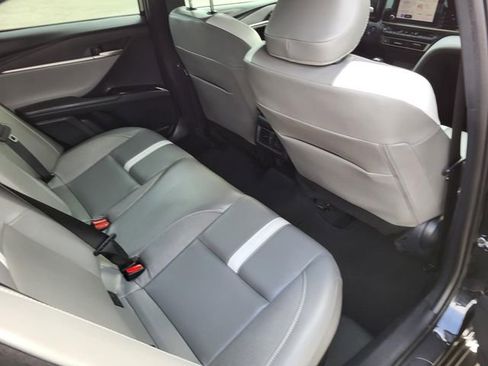 Used 2025 Toyota Camry SE image 25