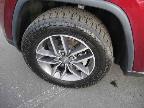 Used 2018 Jeep Grand Cherokee Limited w/ Trailer Tow Group IV image 11