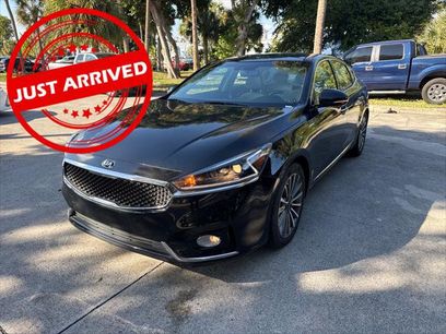 Used 2017 Kia Cadenza Premium w/ Luxury Package