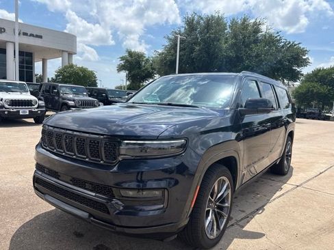 Used 2024 Jeep Compass Limited AWD/4WD image 1