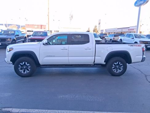 Used 2023 Toyota Tacoma TRD Off-Road image 6