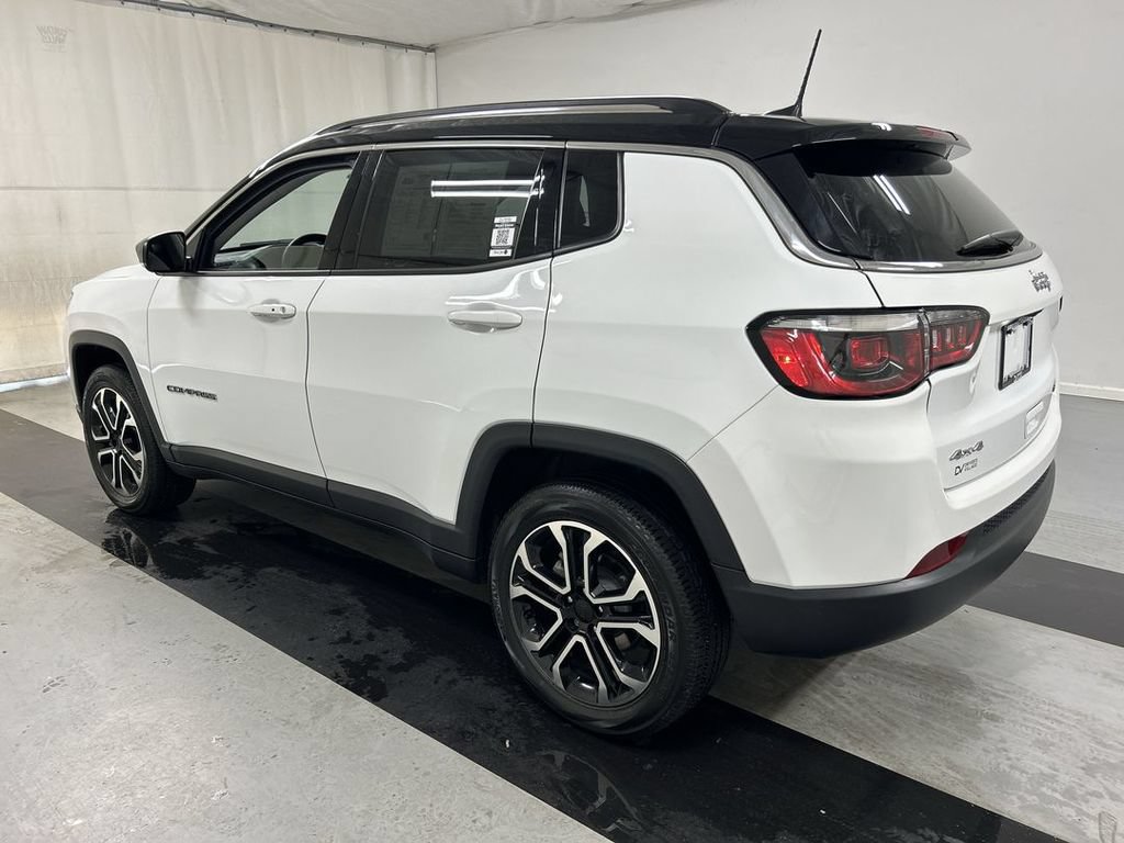 Used 2022 Jeep Compass Limited AWD/4WD image 7