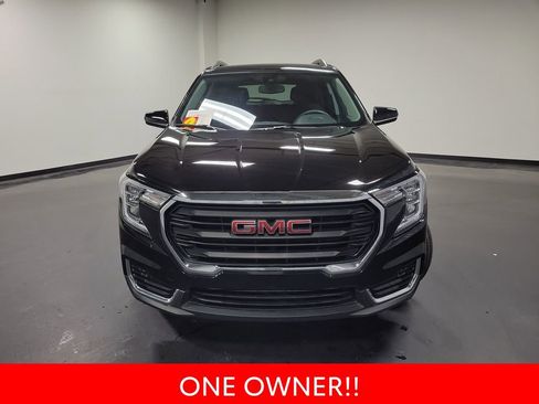 Used 2023 GMC Terrain SLE w/ Driver Convenience Package AWD/4WD image 3