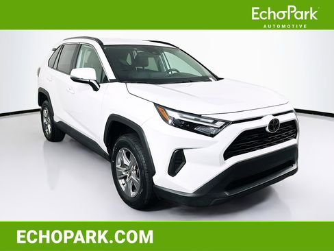 Used 2024 Toyota RAV4 XLE image 1