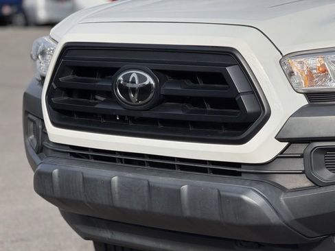 Used 2021 Toyota Tacoma SR image 5