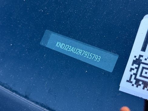 Used 2024 Kia Soul LX w/ Option Group 015 FWD image 3