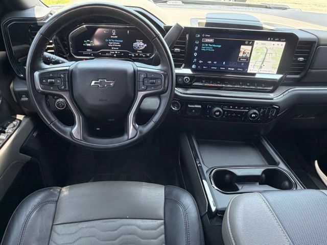 Used 2024 Chevrolet Silverado 2500 ZR2 w/ Technology Package AWD/4WD image 17