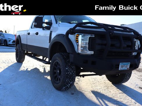 Used 2018 Ford F350 XL image 1