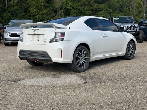 Used 2015 Scion tC FWD image 6