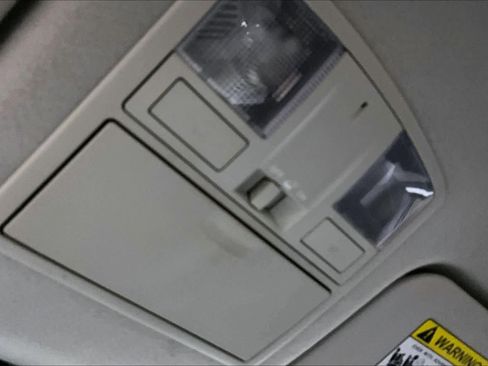 Used 2010 MAZDA MAZDA3 s Grand Touring image 33