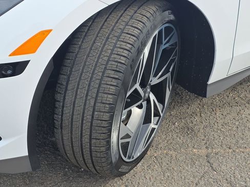 New 2025 Hyundai Ioniq 6 Limited image 43