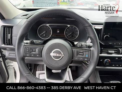 Certified 2023 Nissan Pathfinder SL w/ Lighting Package (N92) AWD/4WD image 12