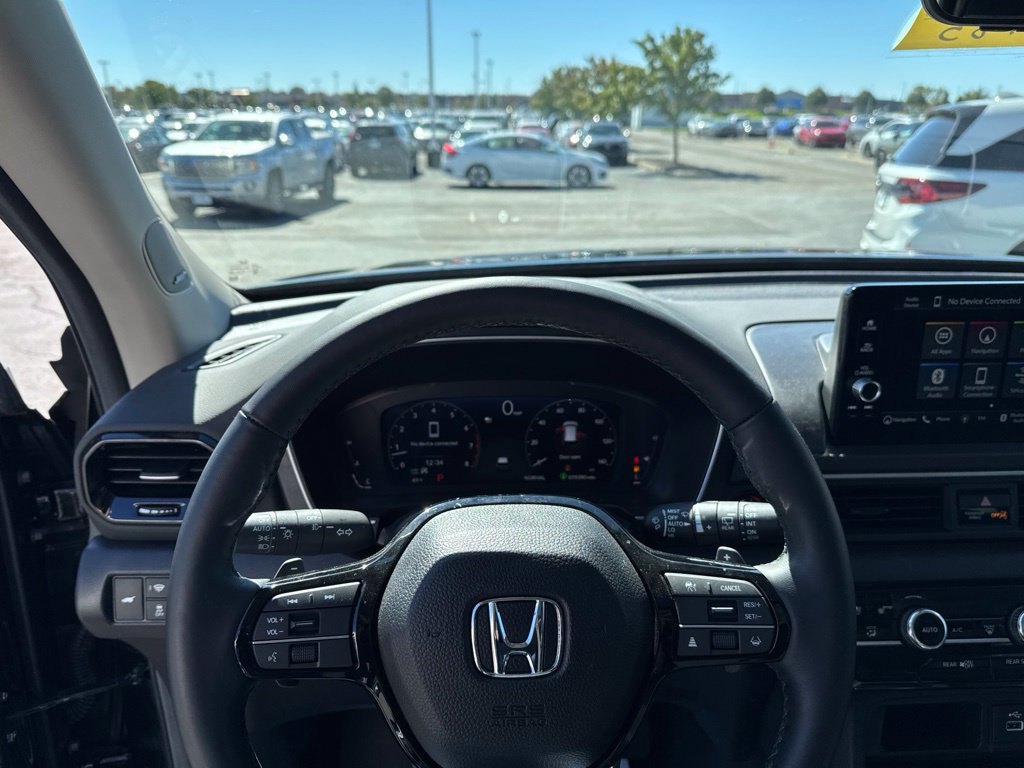 Used 2025 Honda Pilot Elite image 13