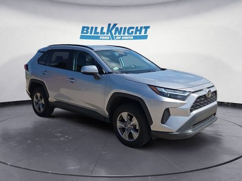 Used 2024 Toyota RAV4 XLE FWD image 7