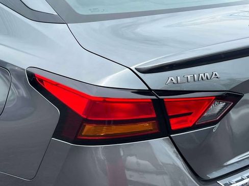 Certified 2023 Nissan Altima 2.5 SR AWD/4WD image 10