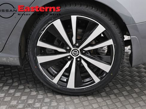 Used 2020 Nissan Altima 2.5 SR FWD image 32