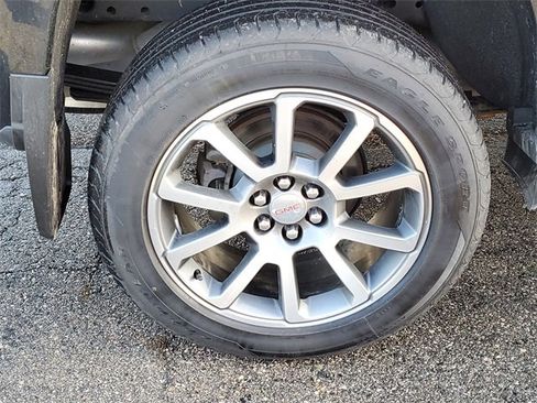 Used 2020 GMC Canyon Denali image 31