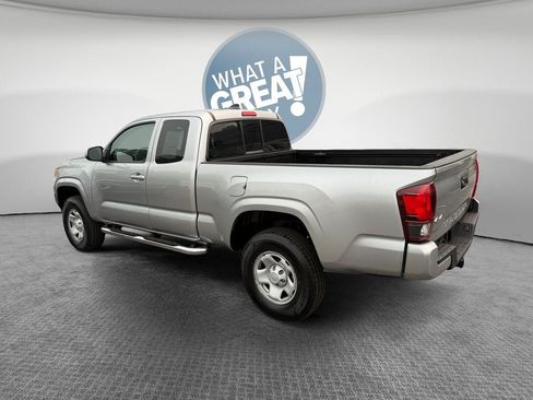 Certified 2023 Toyota Tacoma SR w/ SR Convenience Package AWD/4WD image 6