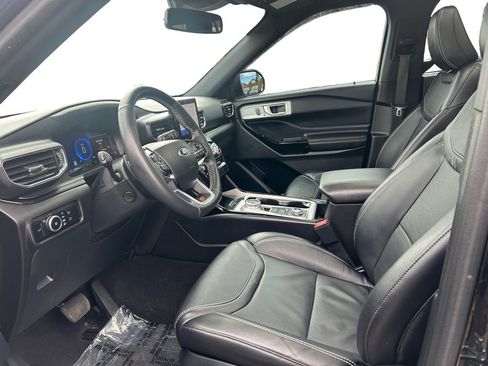 Used 2023 Ford Explorer ST w/ Equipment Group 401A image 11
