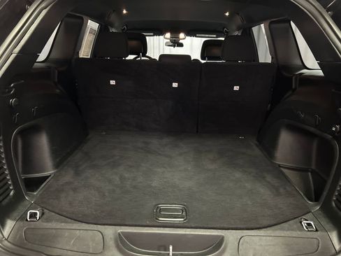 Used 2021 Jeep Grand Cherokee Laredo image 24