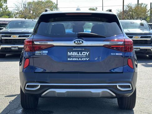 Used 2021 Kia Seltos SX image 3