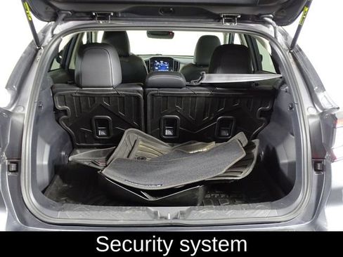 Used 2024 Subaru Crosstrek 2.5i Limited w/ Crosstrek Mirror Package image 13