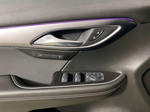 Certified 2025 Buick Envision Sport Touring image 14