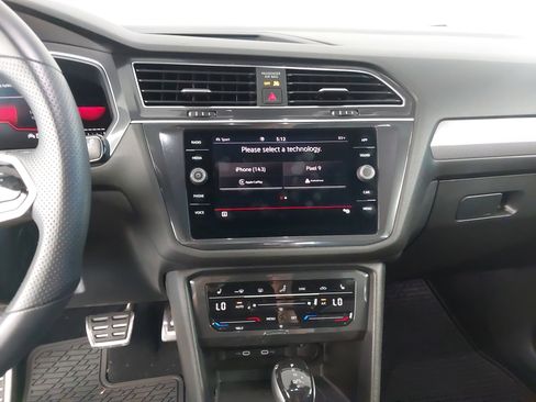 Used 2022 Volkswagen Tiguan SE R-Line AWD/4WD image 20