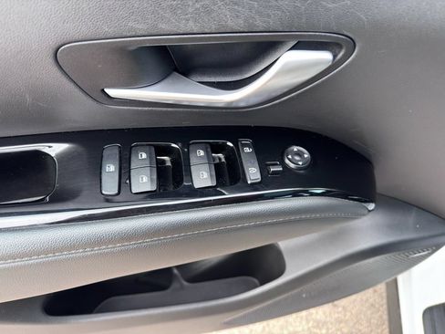 Used 2023 Hyundai Tucson Limited AWD/4WD image 10