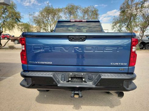 Used 2025 Chevrolet Silverado 2500 Custom w/ Custom Value Package image 5
