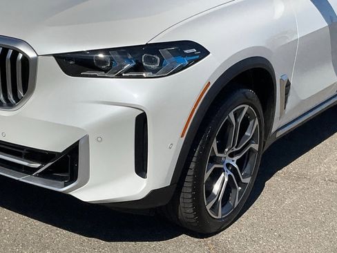 Used 2025 BMW X5 sDrive40i image 11