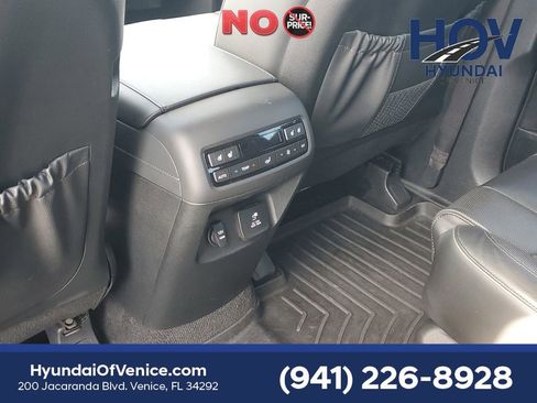 Used 2022 Hyundai Palisade Limited w/ Cargo Package AWD/4WD image 16