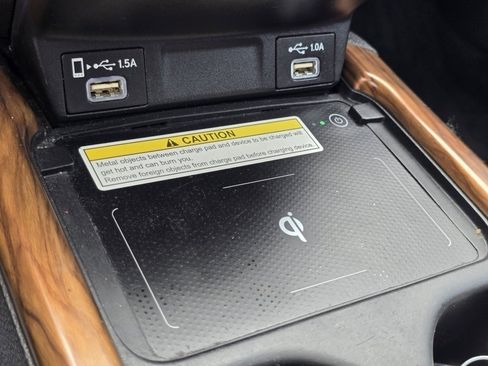 Used 2022 Honda CR-V Touring image 6