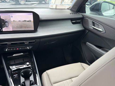 New 2026 Audi Q3 quattro 2.0T AWD/4WD image 22