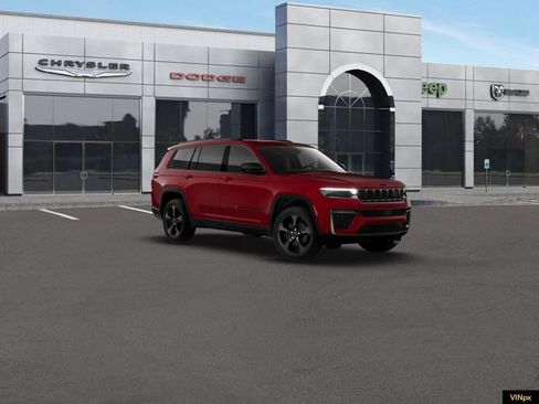 New 2026 Jeep Grand Cherokee L Limited w/ Limited Altitude Package AWD/4WD image 11