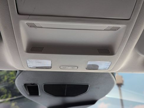 Used 2022 Ford Escape SE w/ Cold Weather Package FWD image 22