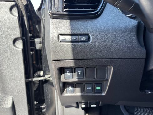 Certified 2021 Nissan Rogue Sport SL w/ Premium Package FWD image 31