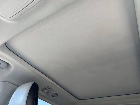 Used 2021 Ford Explorer XLT w/ Equipment Group 202A image 21