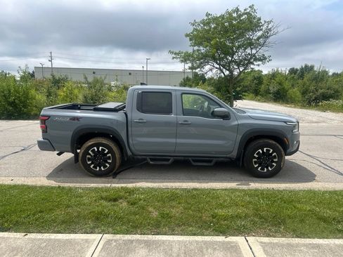 Used 2023 Nissan Frontier PRO-4X AWD/4WD image 2