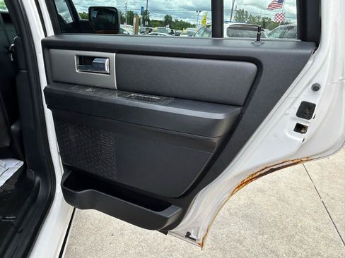 Used 2017 Ford Expedition Limited w/ Equipment Group 301A AWD/4WD image 15