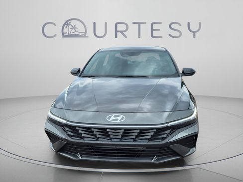 New 2026 Hyundai Elantra SEL Sport FWD image 8