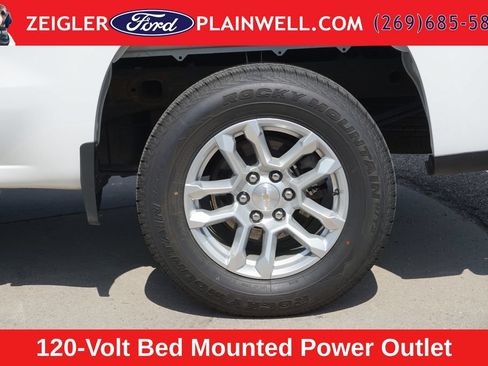 Used 2023 Chevrolet Silverado 1500 LT AWD/4WD image 9