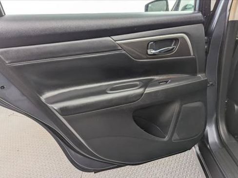 Used 2013 Nissan Altima 2.5 SL w/ Technology Pkg FWD image 14