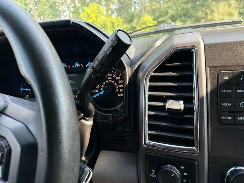 Used 2016 Ford F150 XLT w/ Trailer Tow Package AWD/4WD image 31