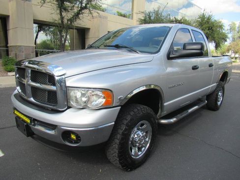 Used 2003 Dodge Ram 2500 Truck SLT AWD/4WD image 2