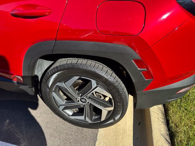 Used 2023 Hyundai Tucson Limited AWD/4WD image 15