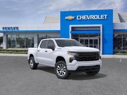 New 2026 Chevrolet Silverado 1500 Custom w/ LPO, Dark Essentials Package