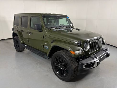 Used 2021 Jeep Wrangler Unlimited Sahara w/ Cold Weather Group image 2