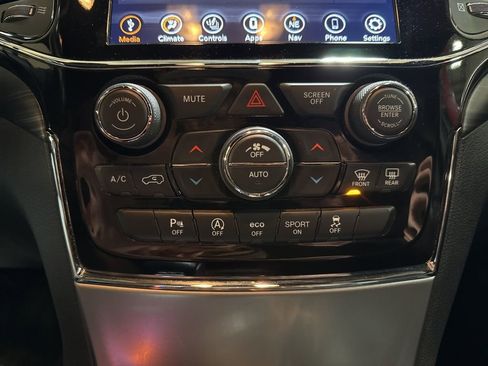 Certified 2020 Jeep Grand Cherokee Altitude image 24